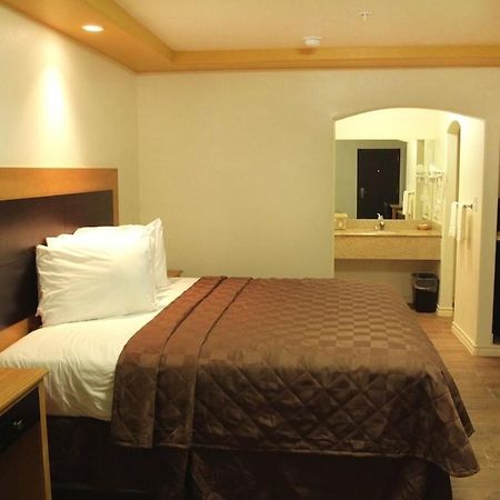 Maverick Inn Eagle Pass Extérieur photo